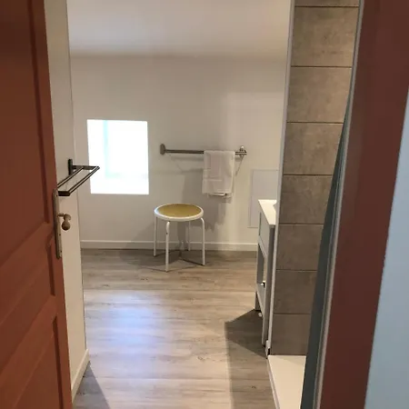 Les Lilas Piscine Partagee Apartment Les Vans