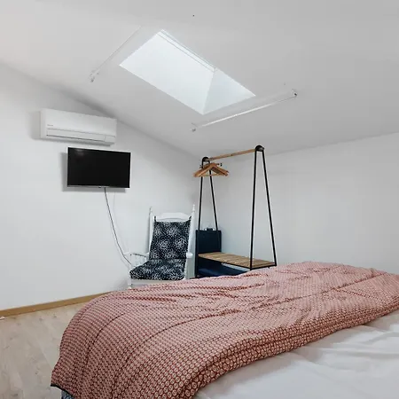 Les Lilas Piscine Partagee Apartment *