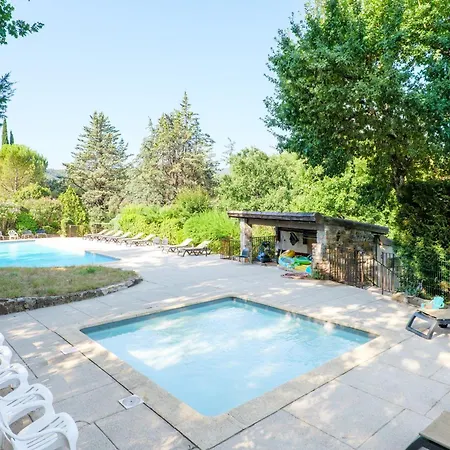 Les Lilas Piscine Partagee Apartment *