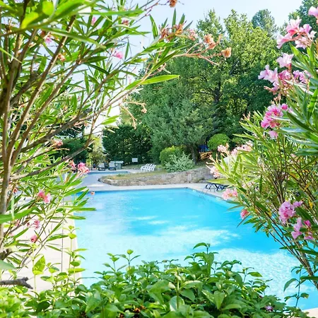 Les Lilas Piscine Partagee لي فان