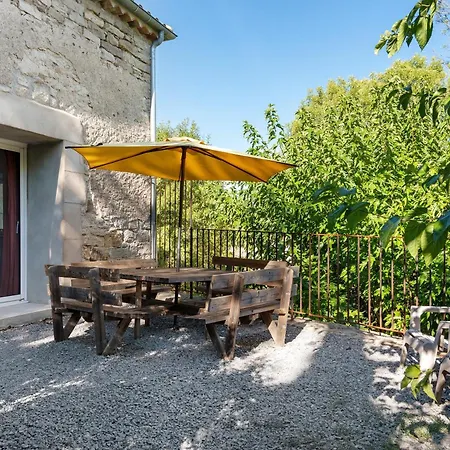 Les Lilas Piscine Partagee Apartment